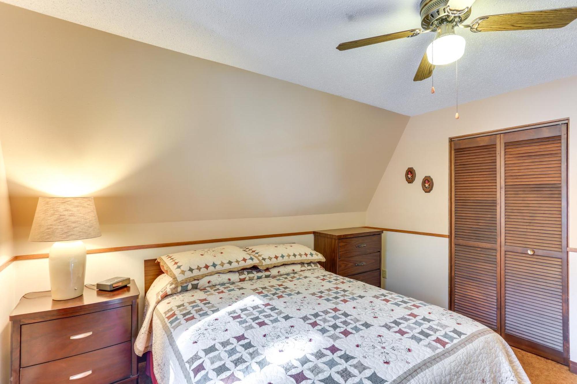 Cozy Black Hills Nature Retreat With Private Deck! ラピッドシティ エクステリア 写真