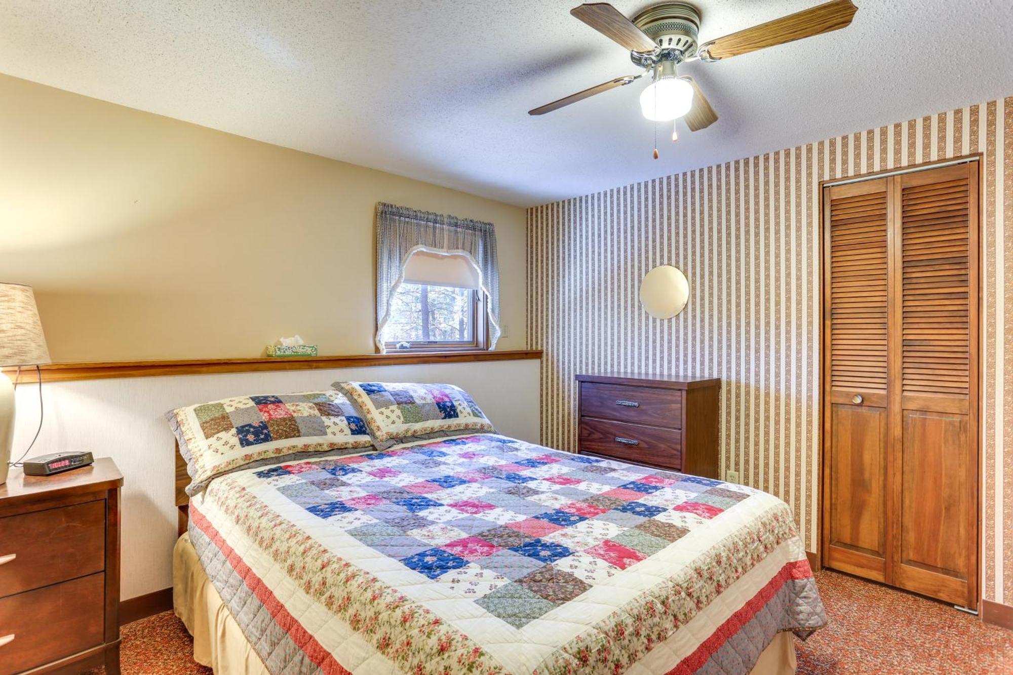 Cozy Black Hills Nature Retreat With Private Deck! ラピッドシティ エクステリア 写真