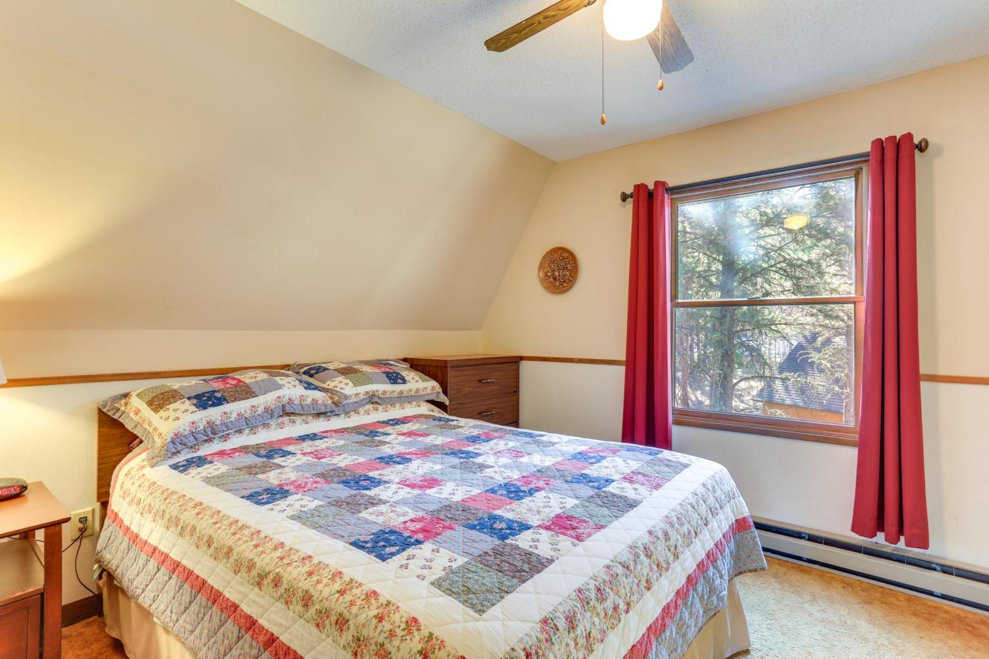 Cozy Black Hills Nature Retreat With Private Deck! ラピッドシティ エクステリア 写真