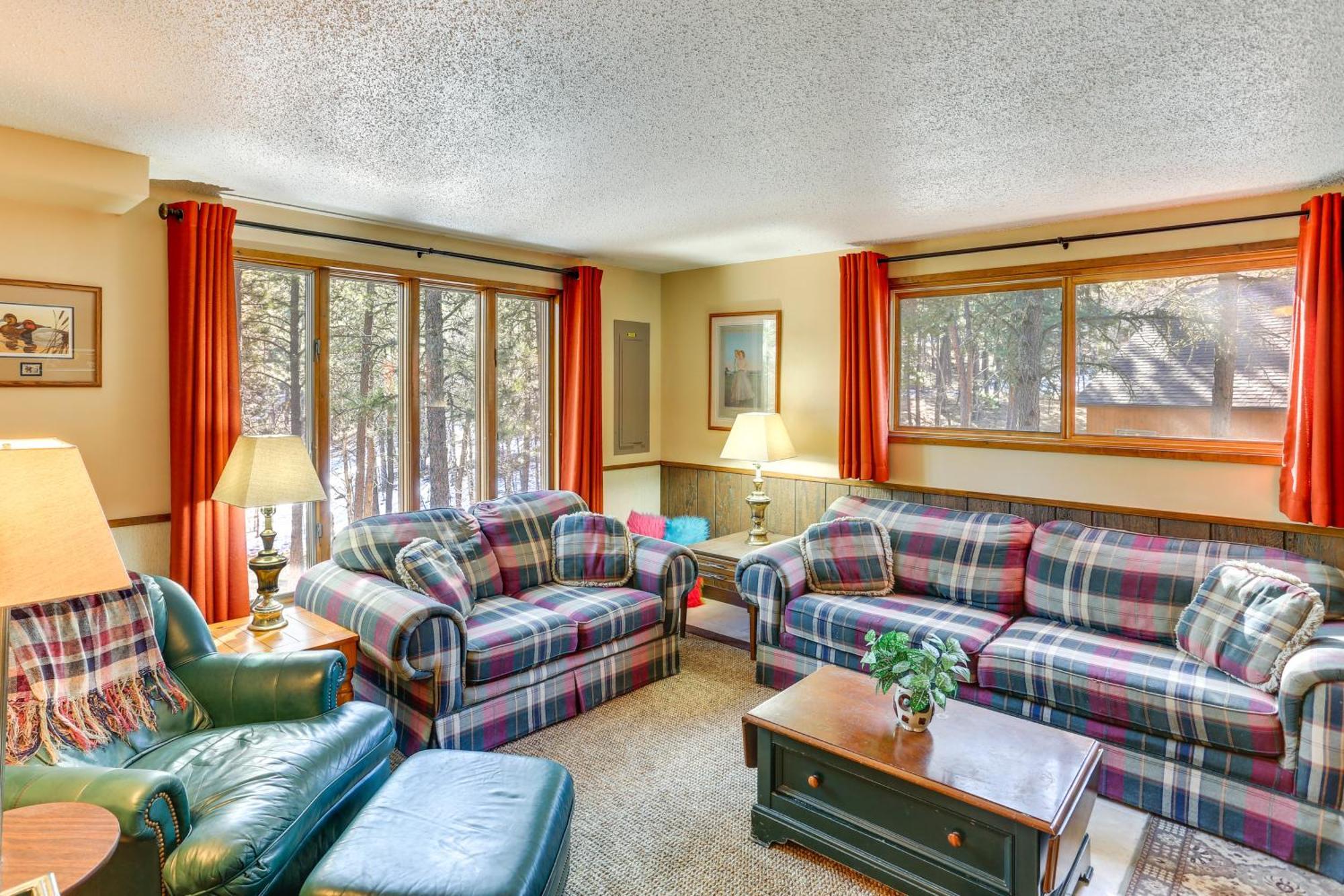 Cozy Black Hills Nature Retreat With Private Deck! ラピッドシティ エクステリア 写真